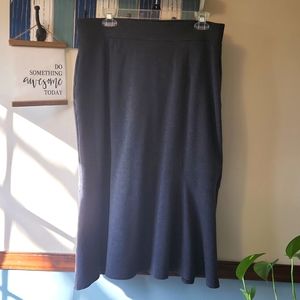 Lands' End medium charcoal gray skirt